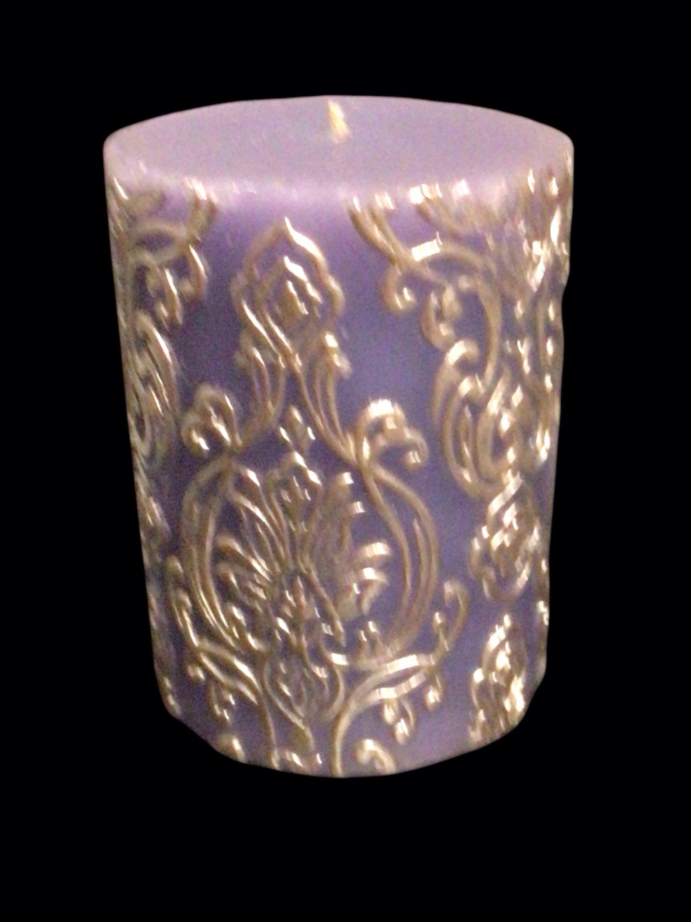 EUC....PIER ONE Unscented Damask Blue pillar candle